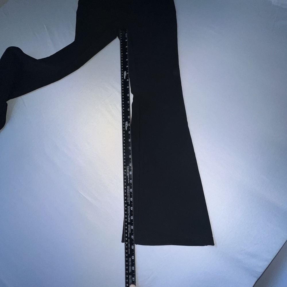SiinSiin Black High Rise Fitted Wide Leg Athletic Yoga Pants - Picture 6 of 8